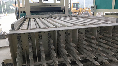 石膏輕質隔墻生產模具-來鄭州找瑪納，專業M30石膏墻板生產線等您來體驗